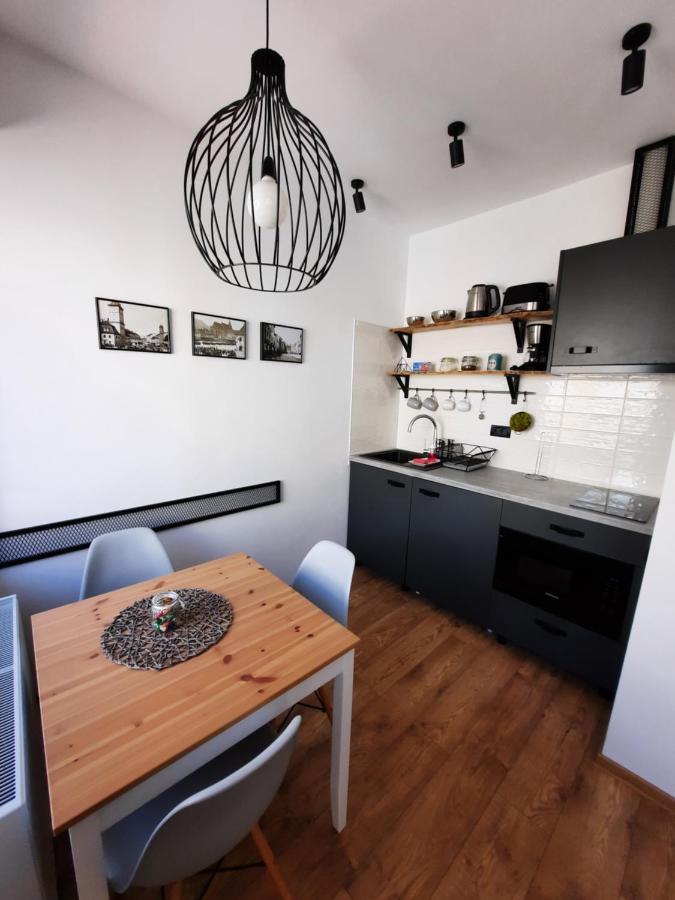 Pif Apartments Sadoveanu Braşov Exteriör bild