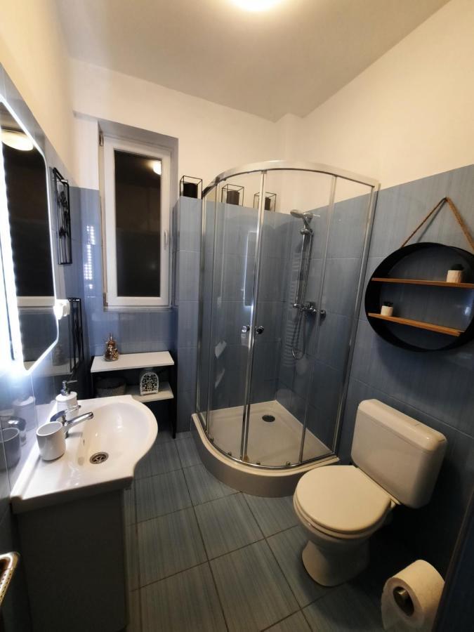 Pif Apartments Sadoveanu Braşov Exteriör bild